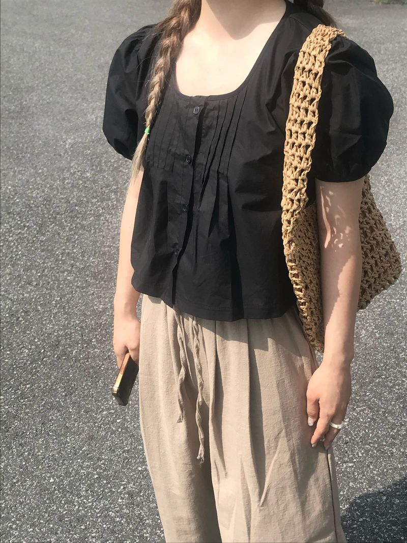 Allium pintuck blouse