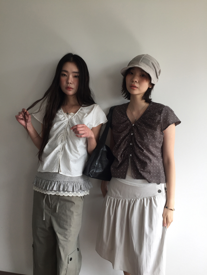 Wing Dot Shirring Blouse (2color)