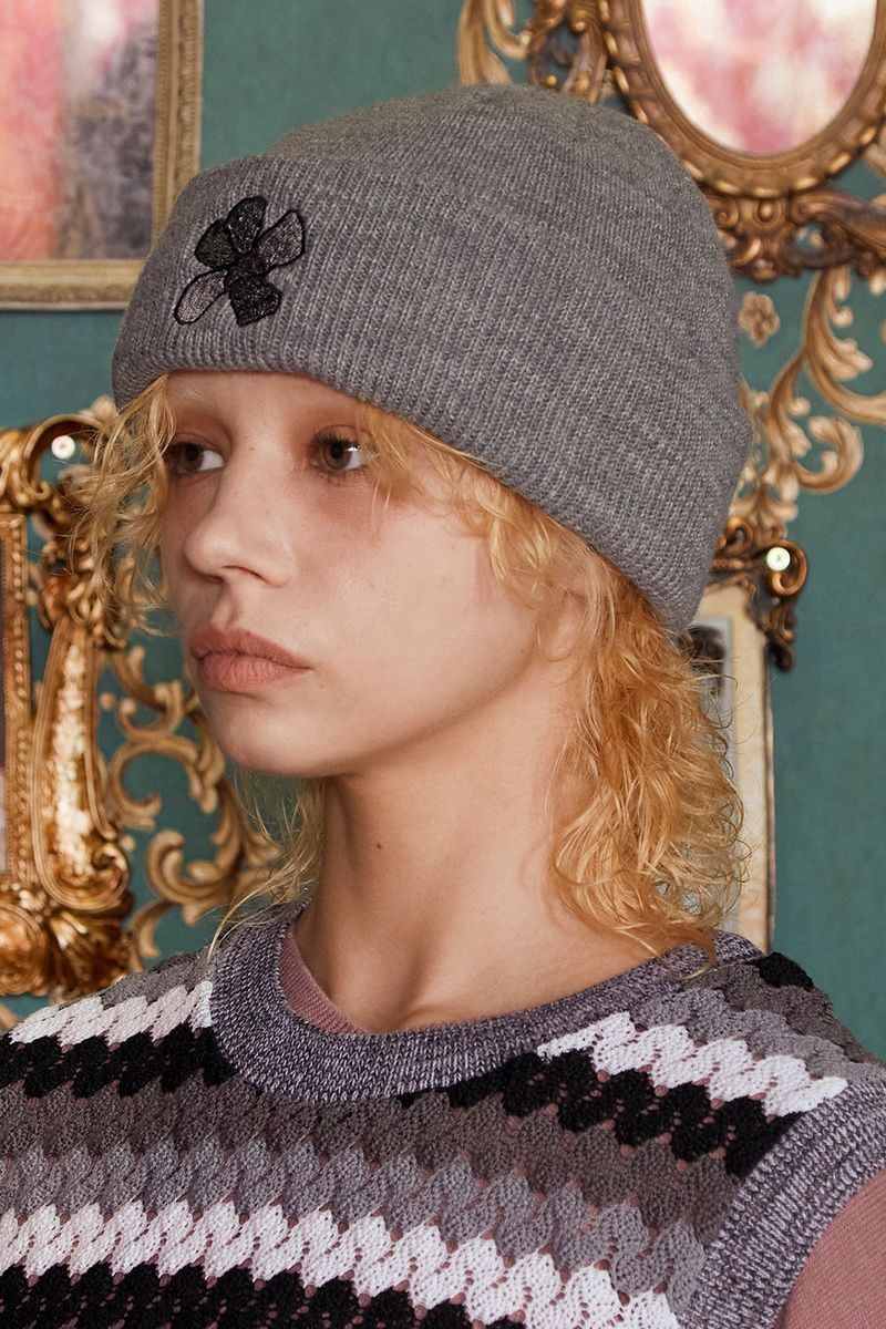 FLOWER BEANIE / GREY
