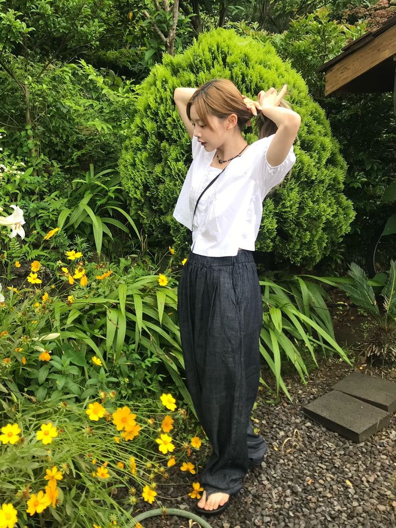 Allium pintuck blouse