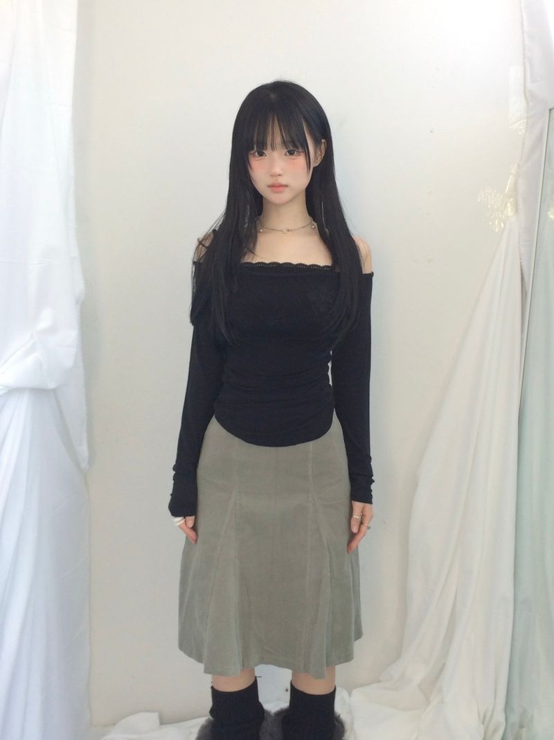 The Flower Lettering Slim Top