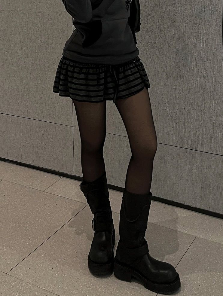 Ribbon string slit button stripe skirt