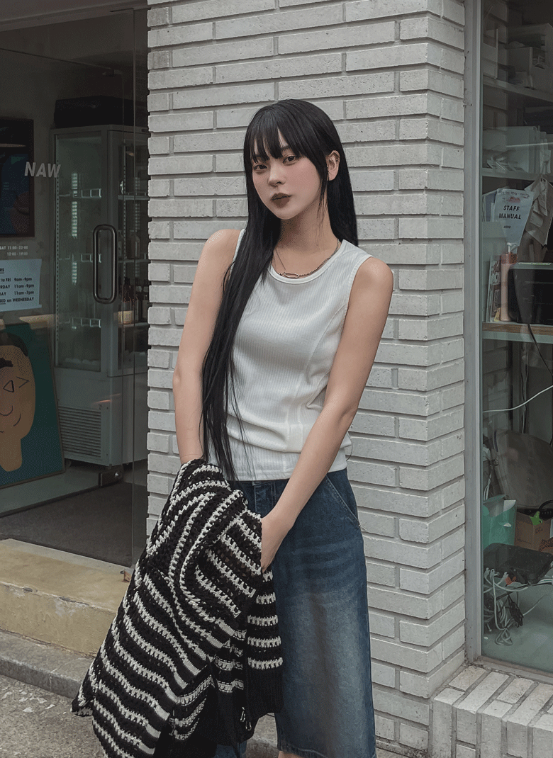 ULAN（ユレン）の「ブリーカットリブスリーブレス（Tops）」