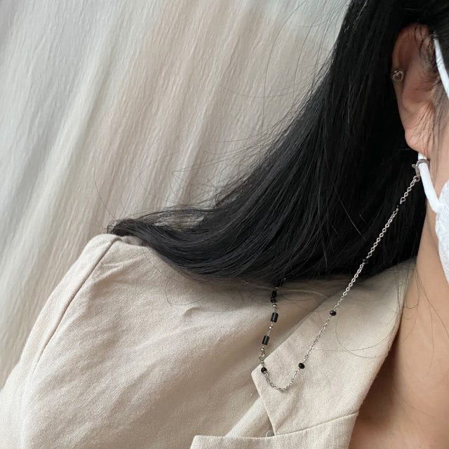 ub Mask Strap Two-Way Black Choker Necklace