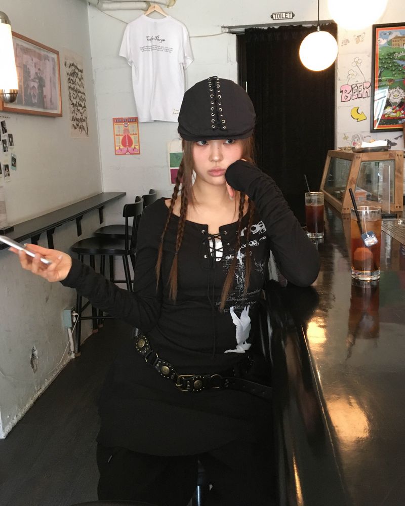 Strap hunting cap