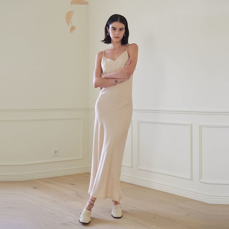 TMO BY 13MONTH（ティーエムオーバイサーティーンマンス）の「SLIP ONE PIECE (BEIGE)（Dresses）」