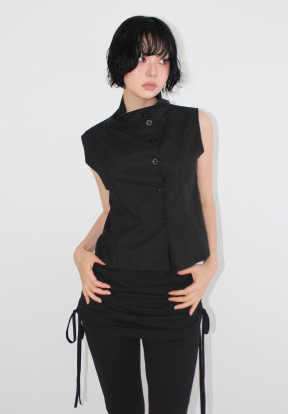 HIGH-NECK SLEEVELESS SHIRT