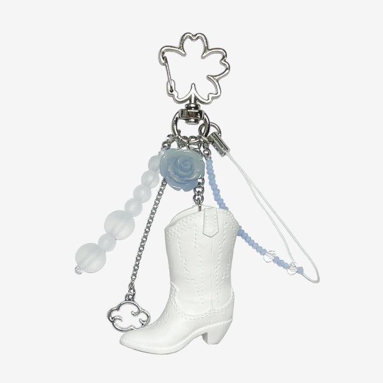 HYONNY.JSG(ヒョニネジャンシング)の「Cloudy White Boots Pendant Keyring Charm(Toys/Key Holders)」