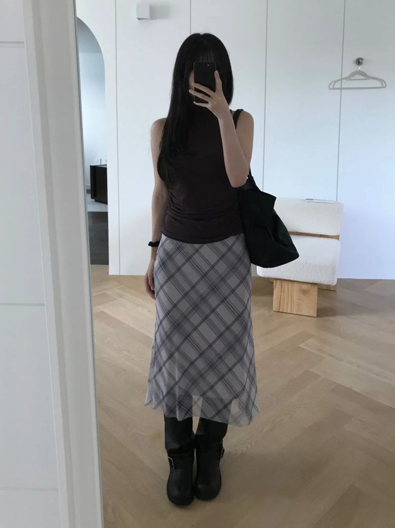 Glue Check Long Skirt (one color)