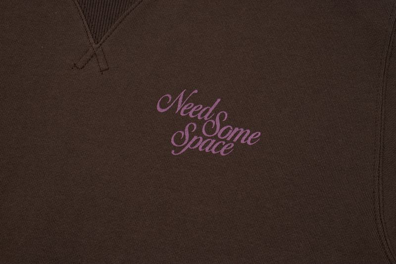 Need Some Space Sweatshirt(BROWN)
