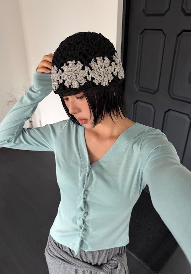 AAKE（アケ）の「FLOWER CROCHET BEANIE（Hats）」