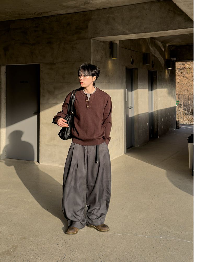 Lentic Side Pintuck Striped Slacks