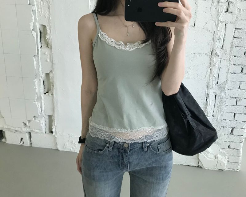 Dear Lace Sleeveless Top (2 colors)