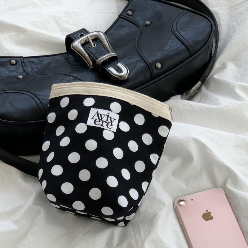 Avivere（アビベール）の「classic pouch_dot middle black（Miscellaneous Goods/Stationery）」