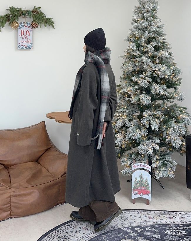Malone Wool Check Muffler