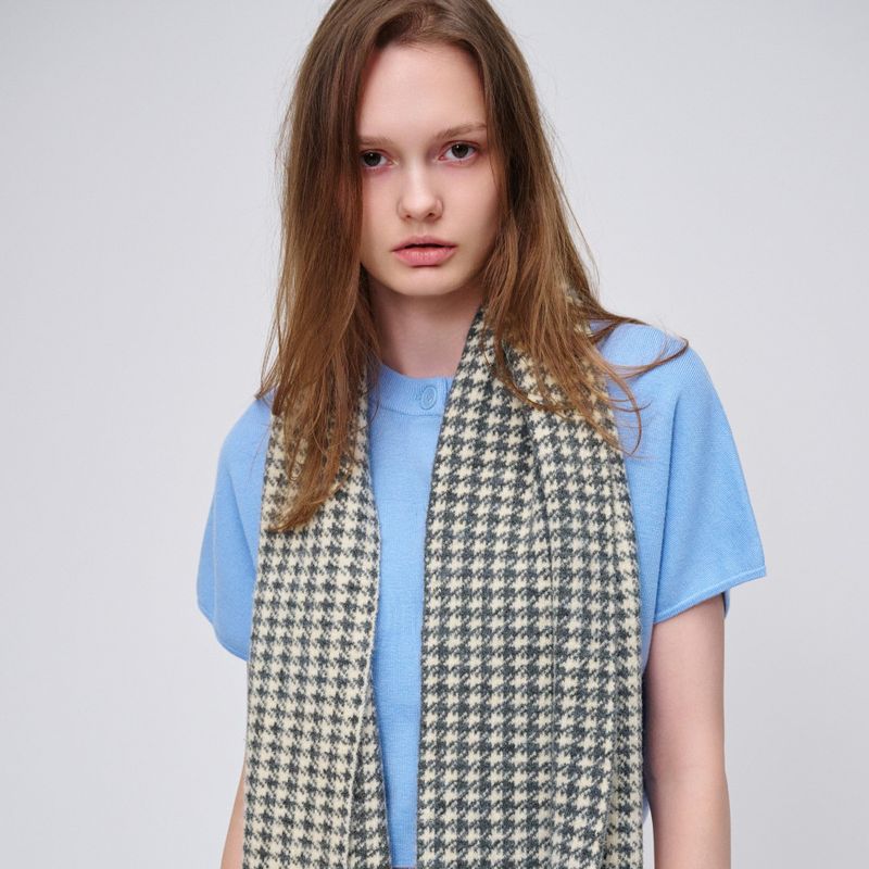 SIEOR（シオル）の「HAGGARD マフラー（ファッション小物）」