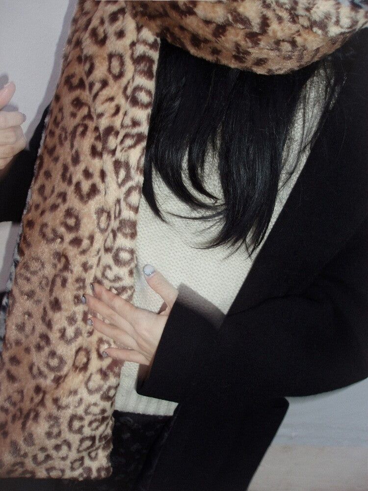 Leopard reversible hood muffler (brown)