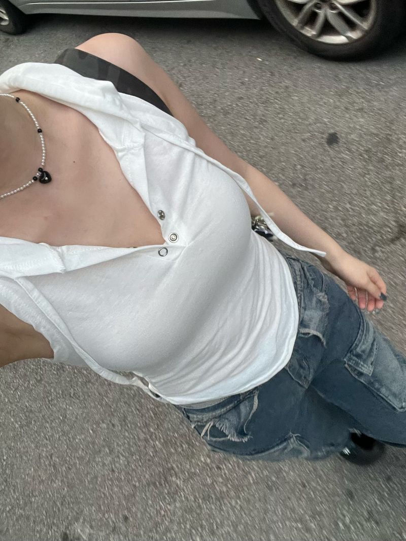 MADE swan necklace