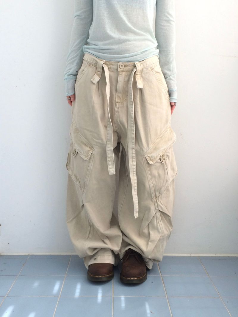 Pocket cargo strap pants