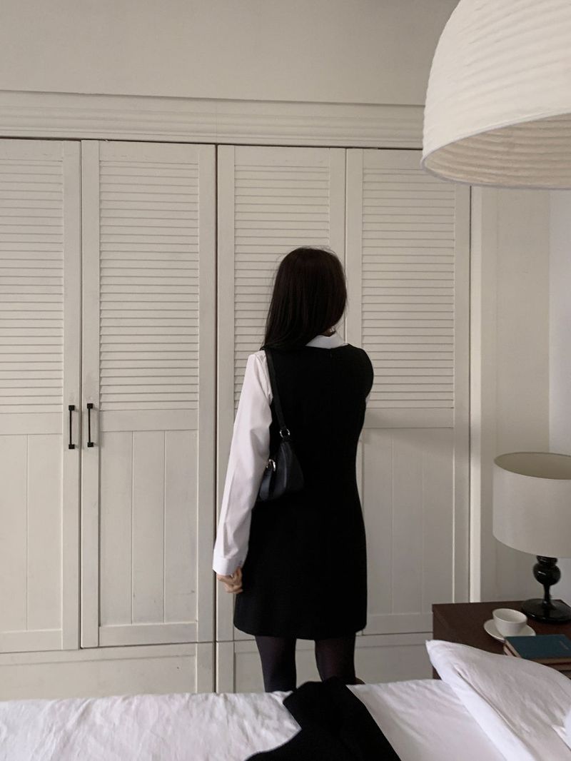 Soft Palette Panel-Cut Collar Shirt Blouse