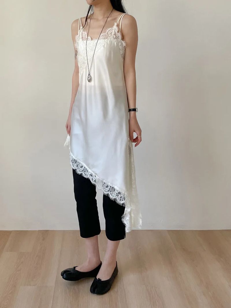 INCHANT ME（インチャントミー）の「Unbalance Satin Lace Bustier One Piece（Dresses）」