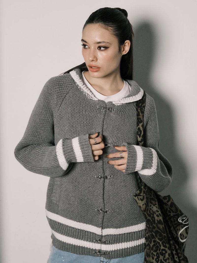 NYXX（エヌワイエックスエックス）の「LATCH COWICHAN CARDIGAN (GREY)（Tops）」