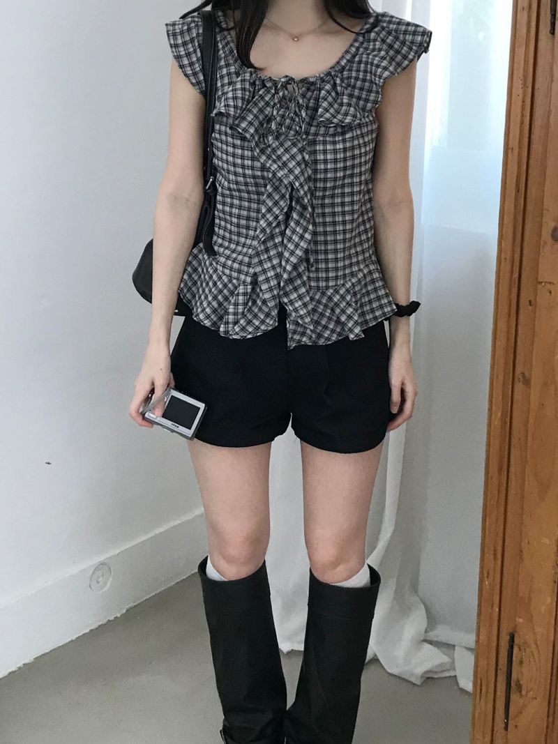 Checked frill blouse (2 colors)