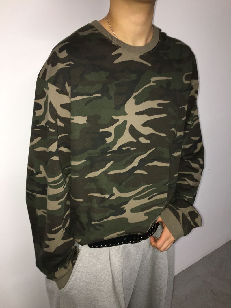Mokey（モーキー）の「camo Cropped Long Sleeve T-Shirt（Tops）」