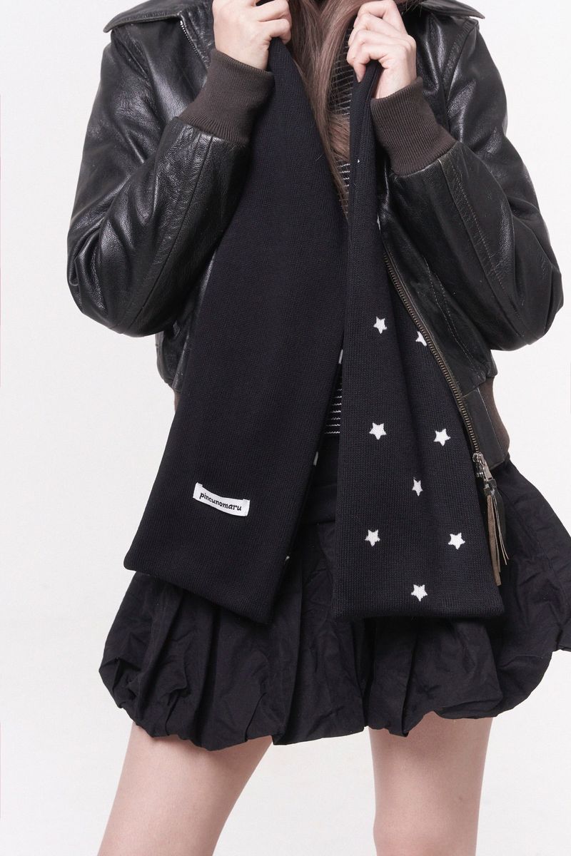 Star reversible hood muffler