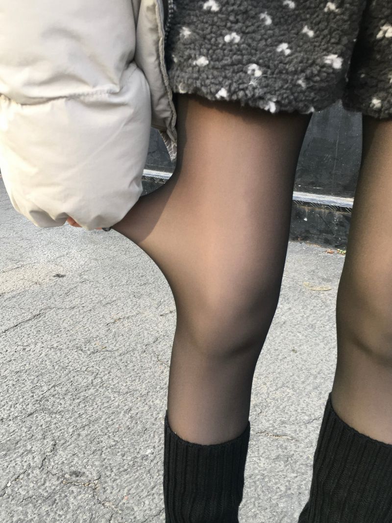 Heating Winter Illusion Black Stockings (1c)