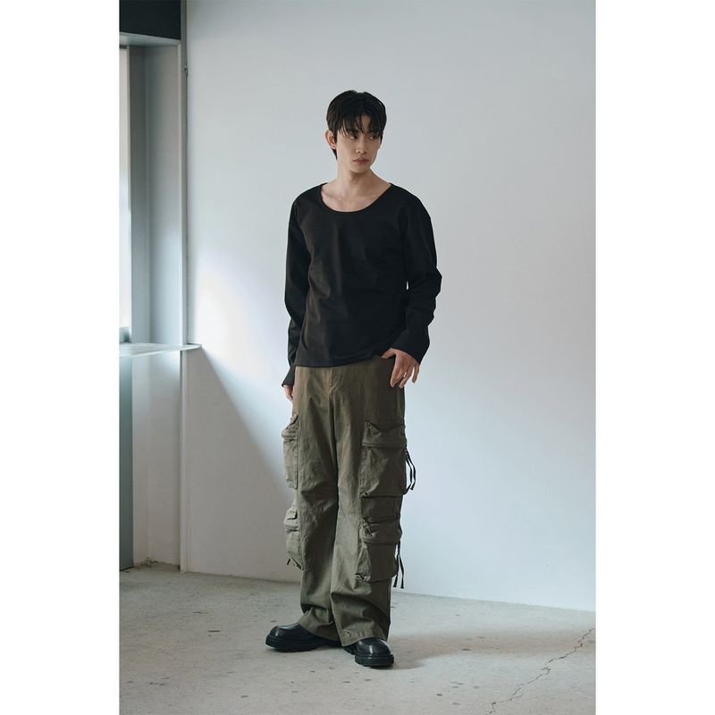 Brushed crop u neck long sleeves(Black)