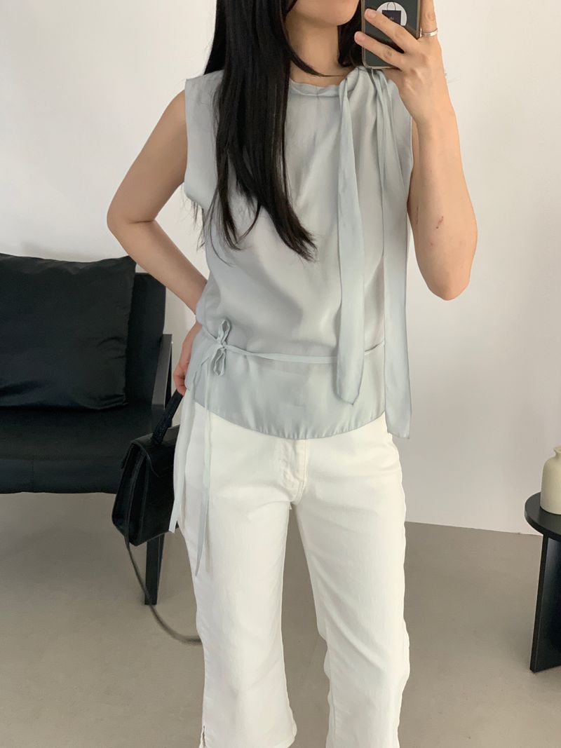 Aiden Tie Sleeveless Blouse