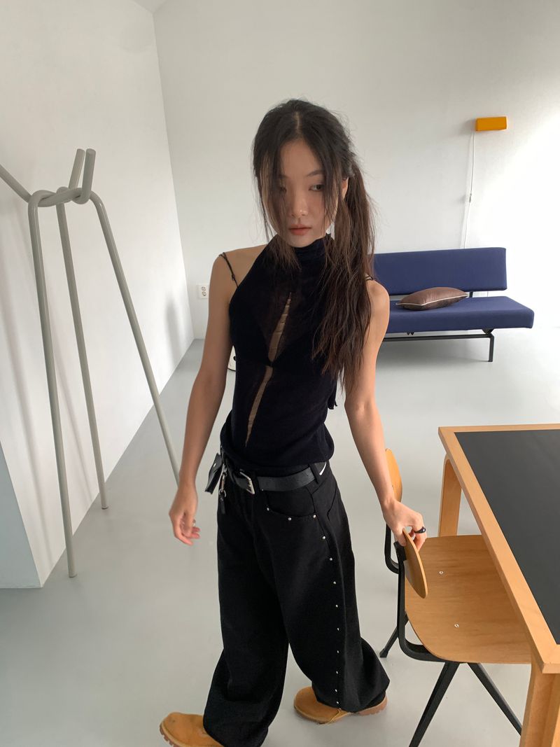 SEE-THROUGH HALTER SLEEVELESS (4C)