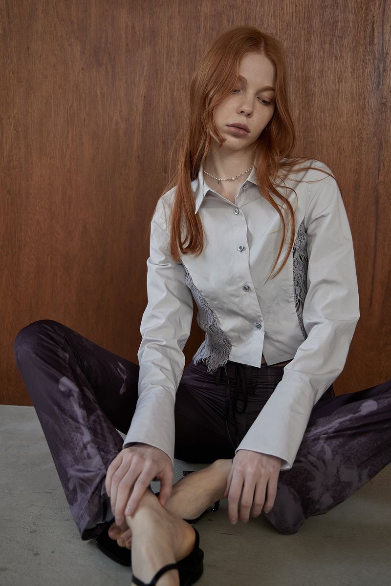 VINTAGE LACE CROPPED SHIRT