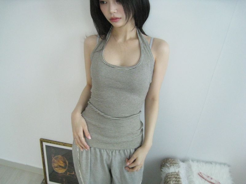 day halter sleeveless