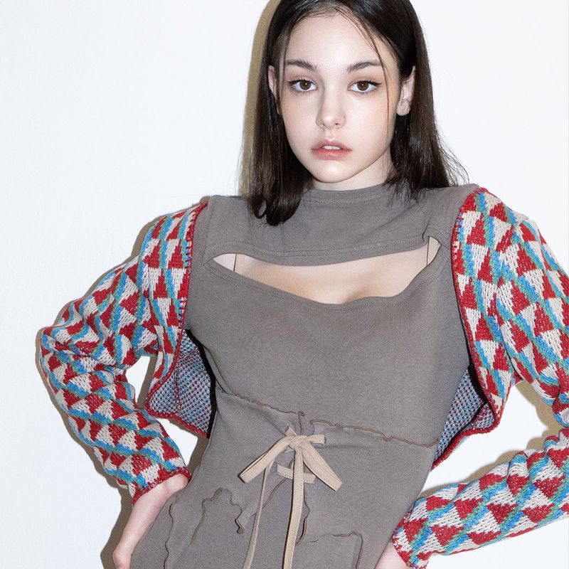 b able two(ビーエイブルトゥー)の「Squid Knit Bolero (RED)(Tops)」