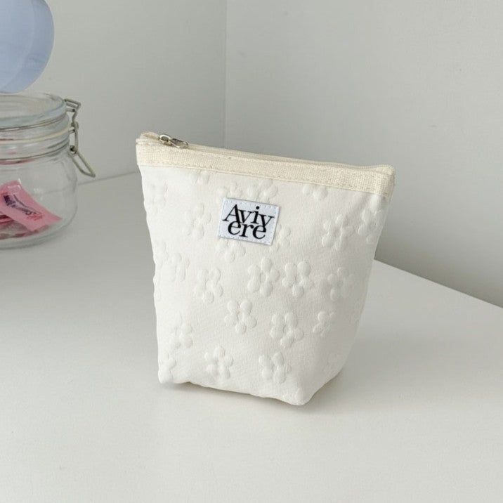 Avivere（アビベール）の「classic pouch_flower ivory（Miscellaneous Goods/Stationery）」