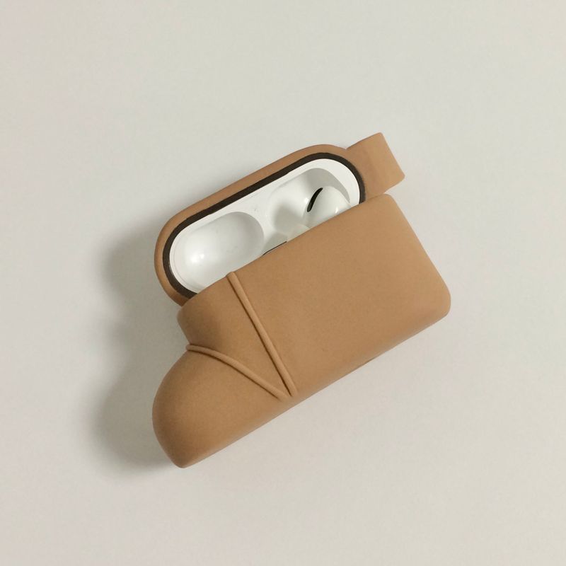 【MADE】 Boots Airpods Case