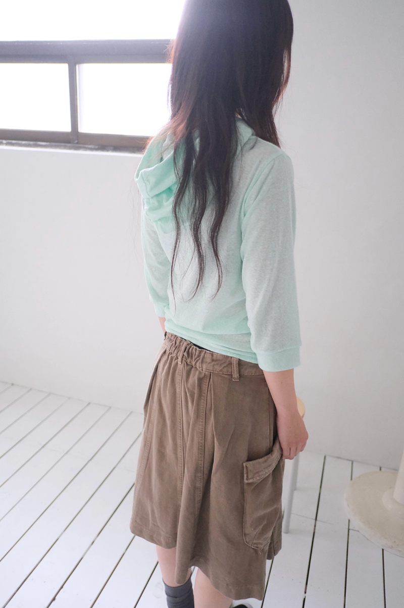 slow hood T (2c)