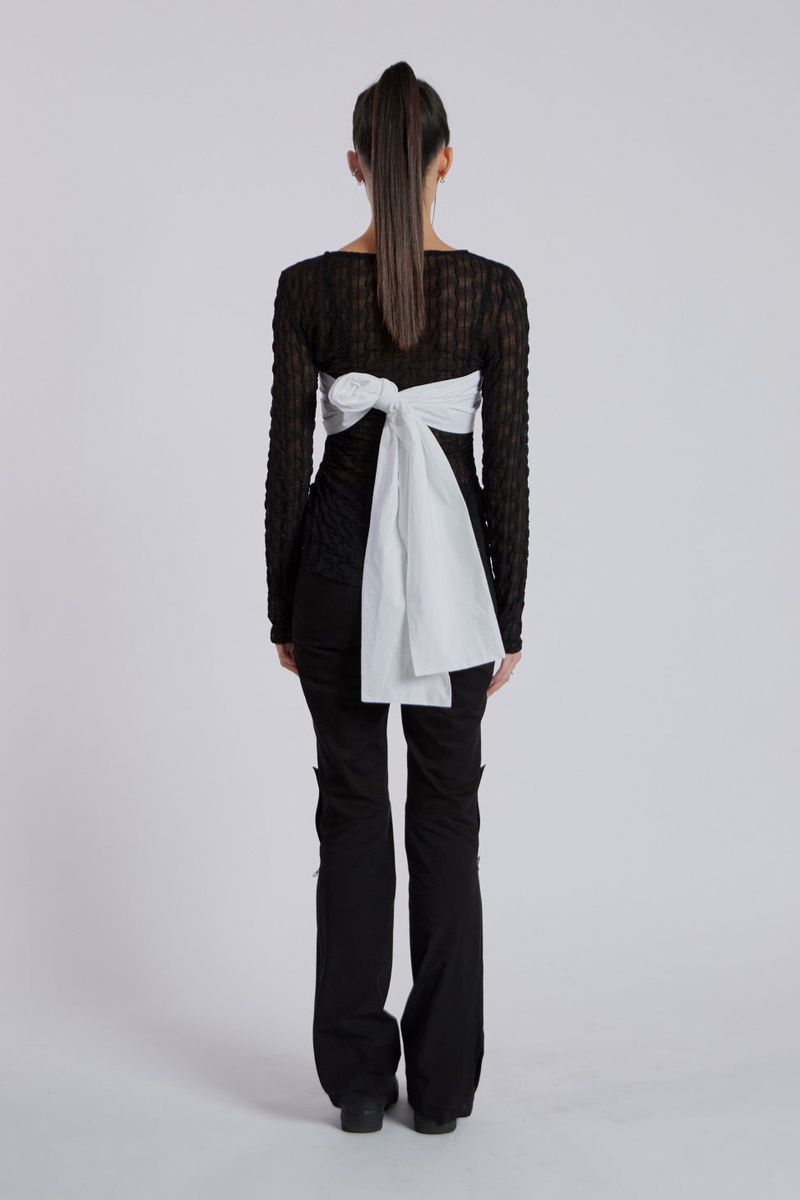 LAYERED KNOT TOP(WHITE)