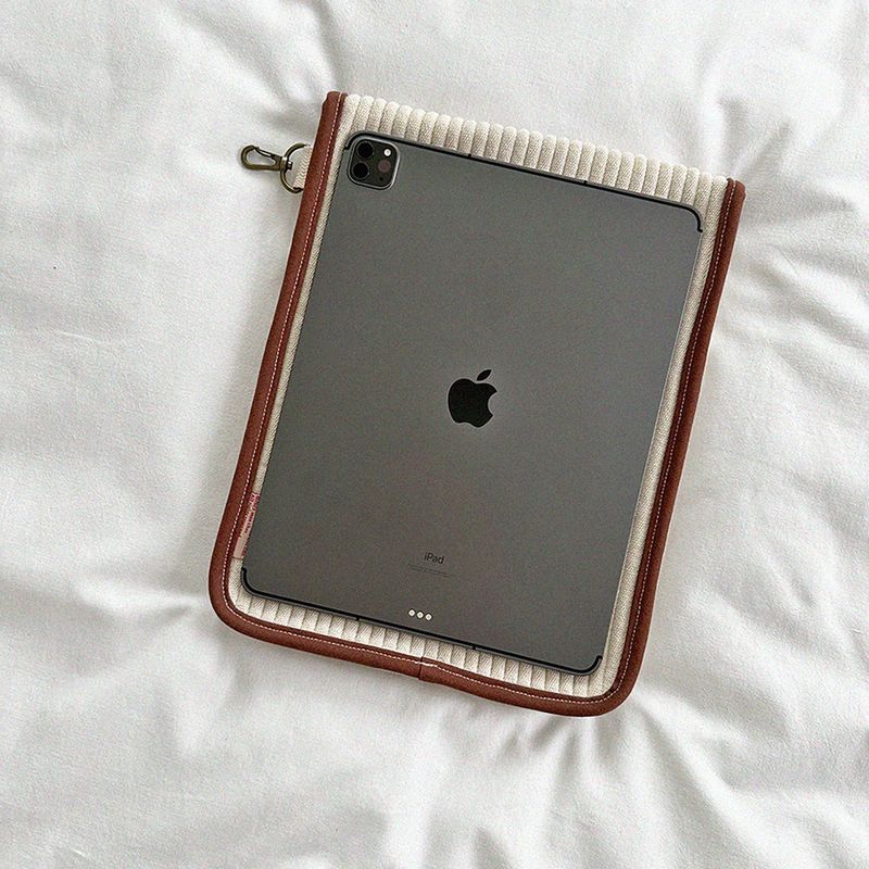 Tablet pouch [L] (Bread)