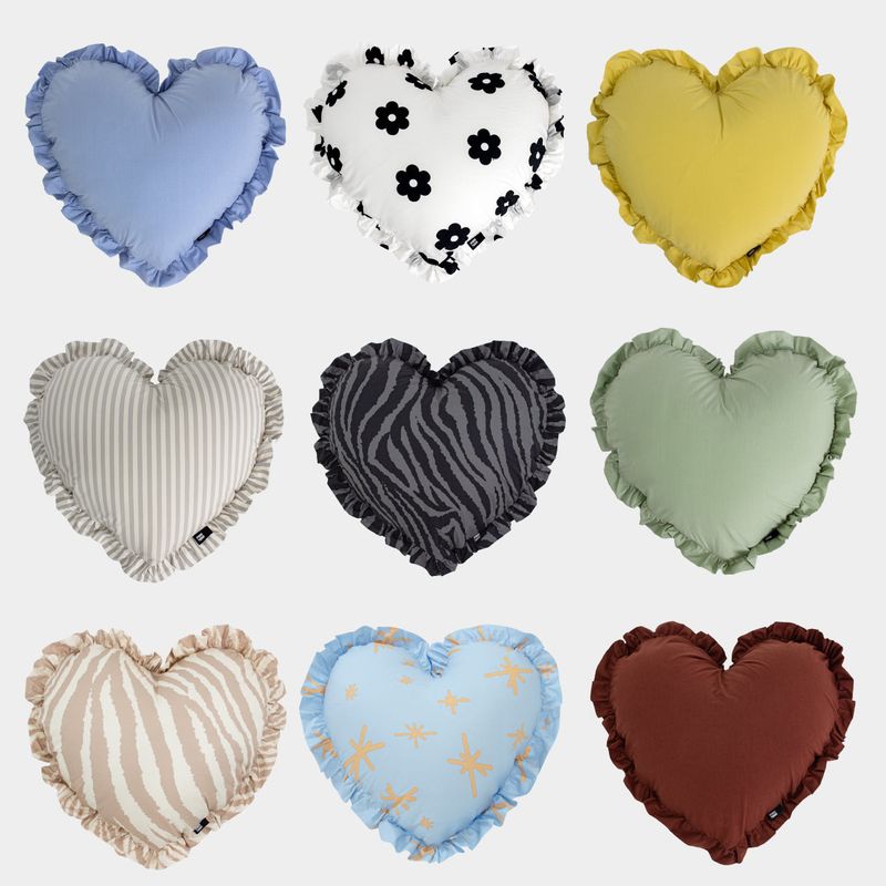dormor(ドルモル)の「Heart Frill Cotton Cushions(Smartphone Accessories)」