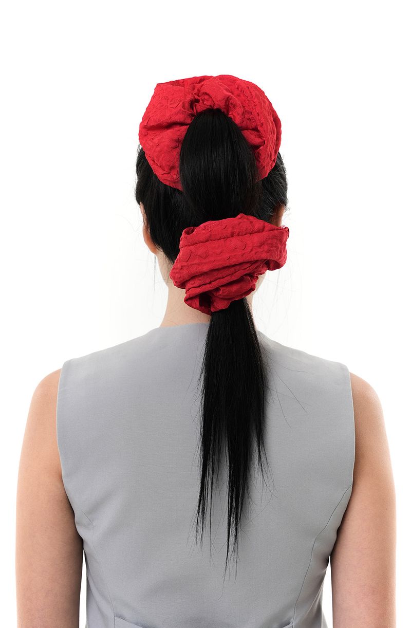 FLUFFY SCRUNCH / RED