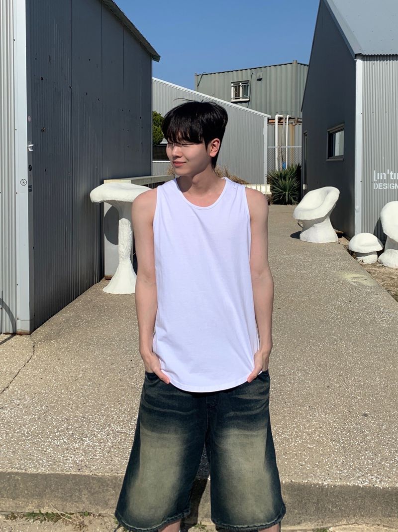Look Over Layered Sleeveless
