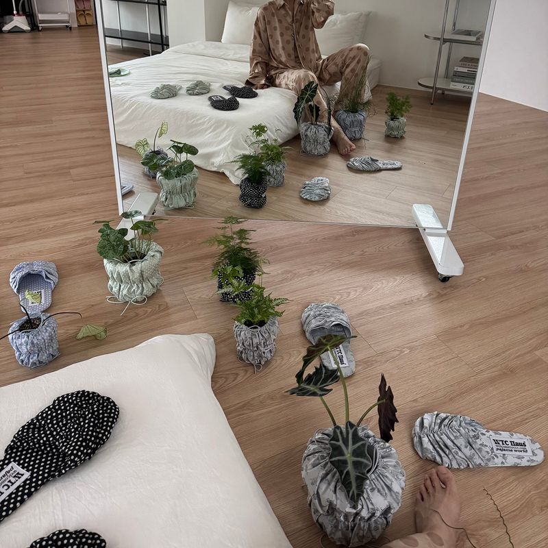 Croa Shoes (Selene) Room Shoes