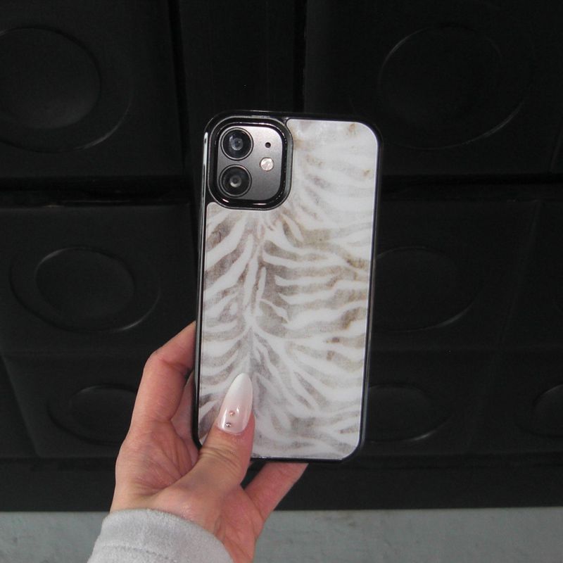 [MADE] zebra glass bumper case (brown)