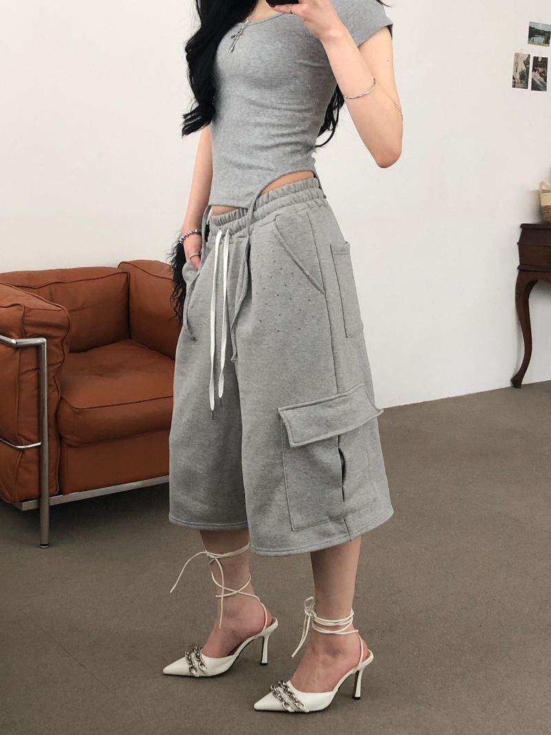 Cubic Bermuda pants