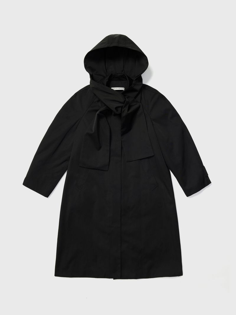 Curvy Line Mac Coat Black