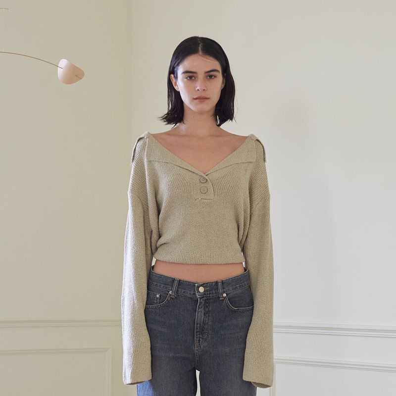 BACKLESS COLLARED KNIT (BEIGE)