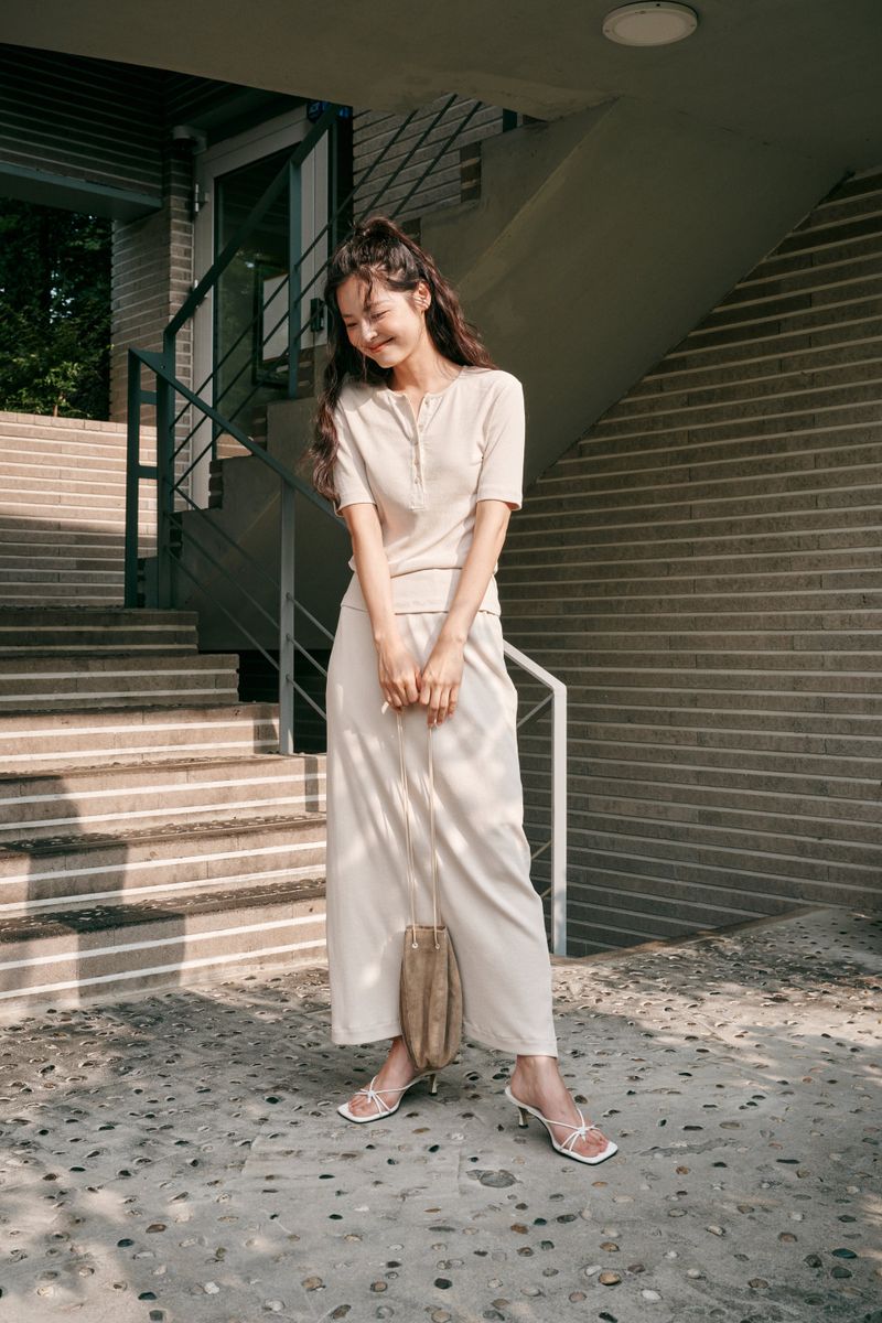 PLAT DU JOUR（プラドゥジュール）の「Jersey Long skirt (Beige)（Skirts）」
